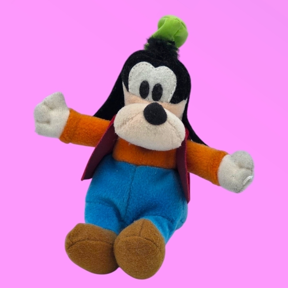 Vintage Disney Mickey for Kids Mini Goofy Plush Keychain & Zippered Pouch